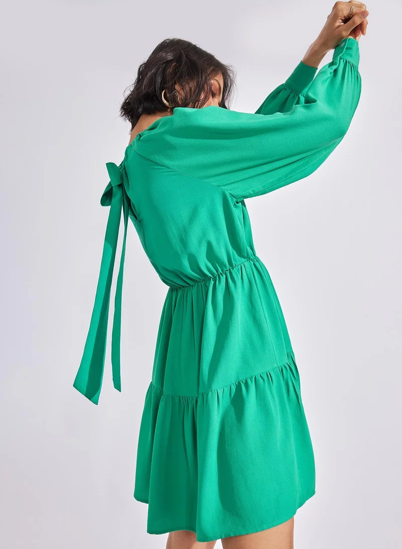 ذا ليبل لايف فستان زمردي متعدد الطبقات